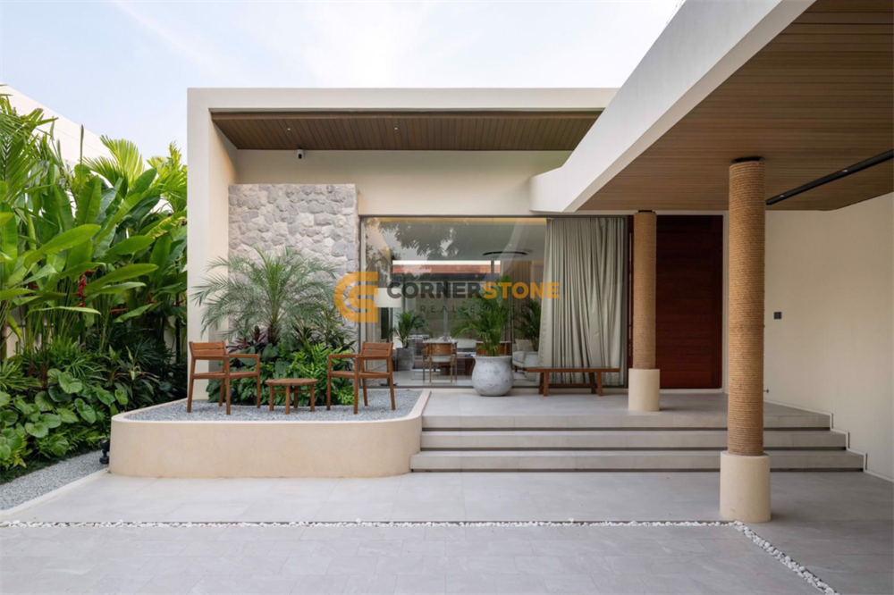 Movenpick Residences & Pool Villas